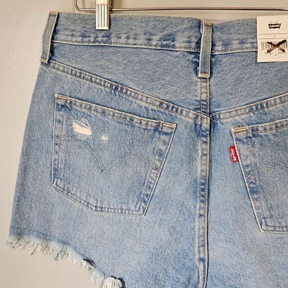 NWT LEVIS 501 HIGH RISE SHORTS SIZE 31 - Picture 14 of 16